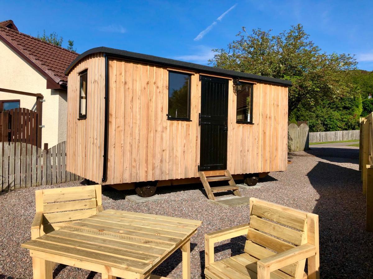 פורט ויליאם Per Ardua Shepherds Hut מראה חיצוני תמונה