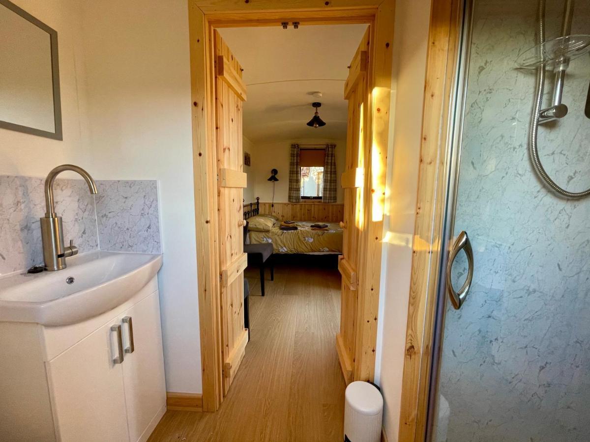 פורט ויליאם Per Ardua Shepherds Hut מראה חיצוני תמונה